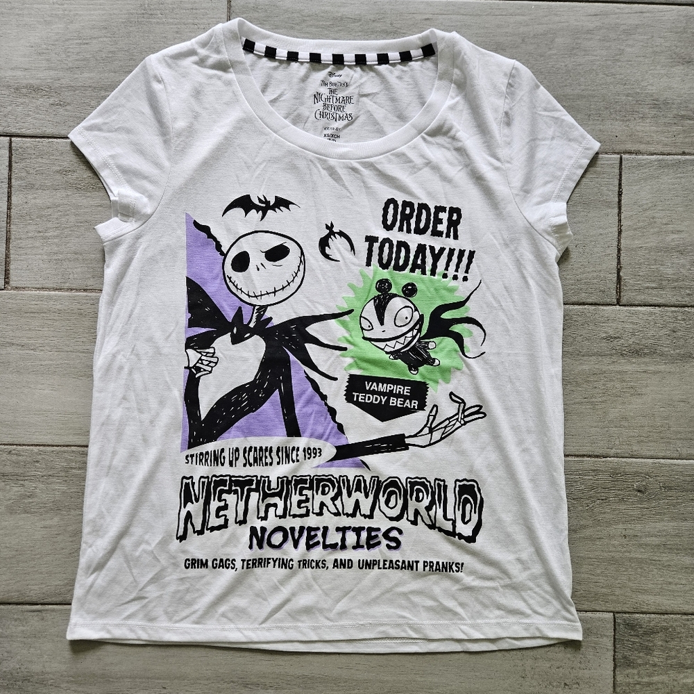 ⭐️4/$10-Disney Nightmare Before Christmas T-Shirt